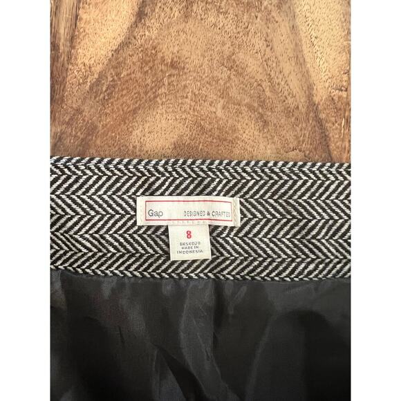 Gap Women's Gray Black Herringbone Pattern Mini Skirt Size 8 - Picture 4 of 6